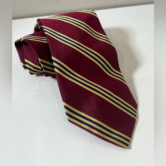Brooks Brothers Made in USA 100% Silk Power tie Burgundy and Gold Striped EUC - Picture 1 of 7
